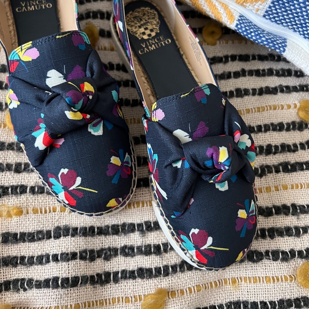 Vince Camuto Espadrilles
